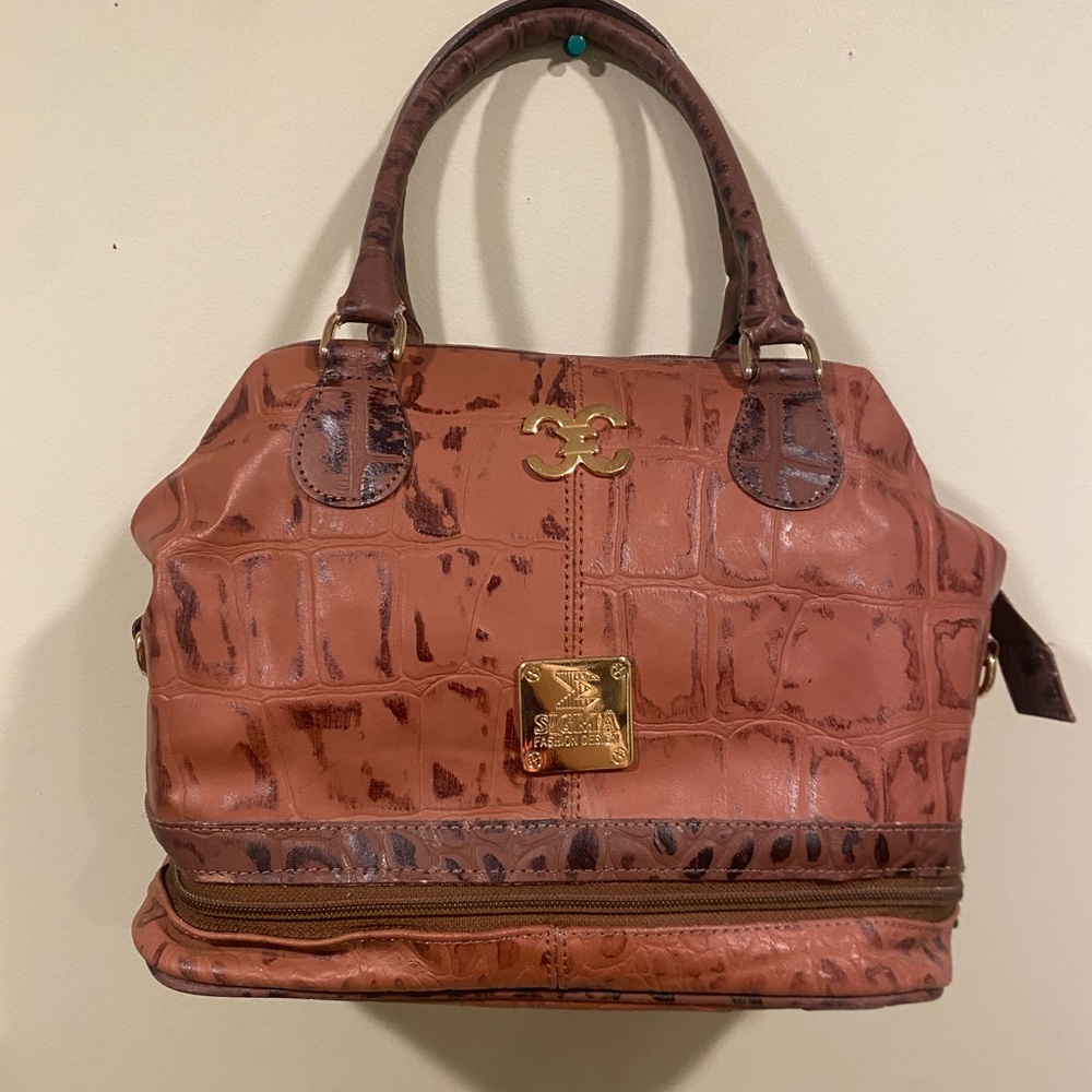 Elegant Brown Crocodile-Embossed Handbag